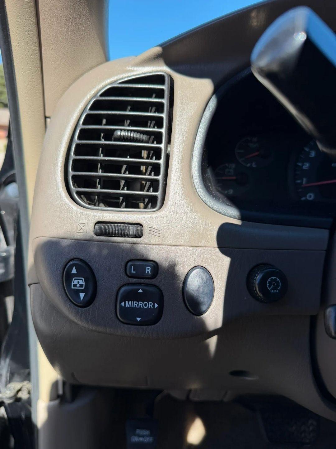 Toyota Tundra DoubleCab V8 Ltd 4WD (Natl) 2005