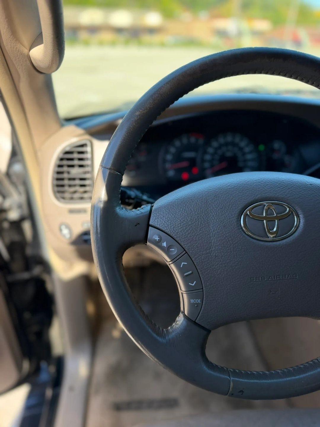 Toyota Tundra DoubleCab V8 Ltd 4WD (Natl) 2005