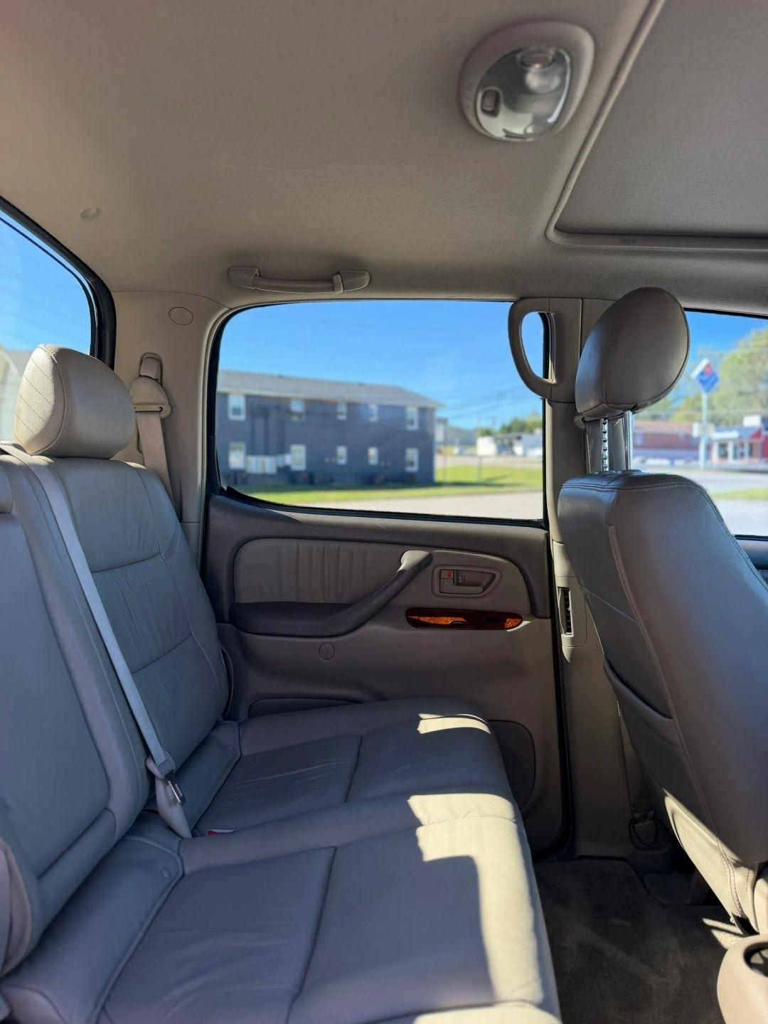 Toyota Tundra DoubleCab V8 Ltd 4WD (Natl) 2005