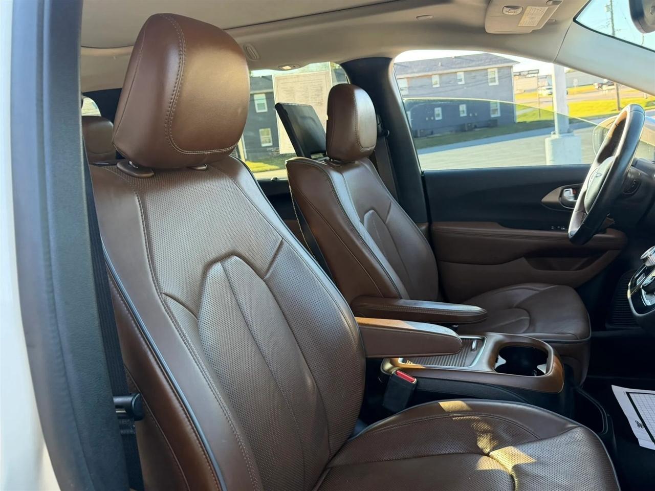Chrysler Pacifica Limited FWD 2017