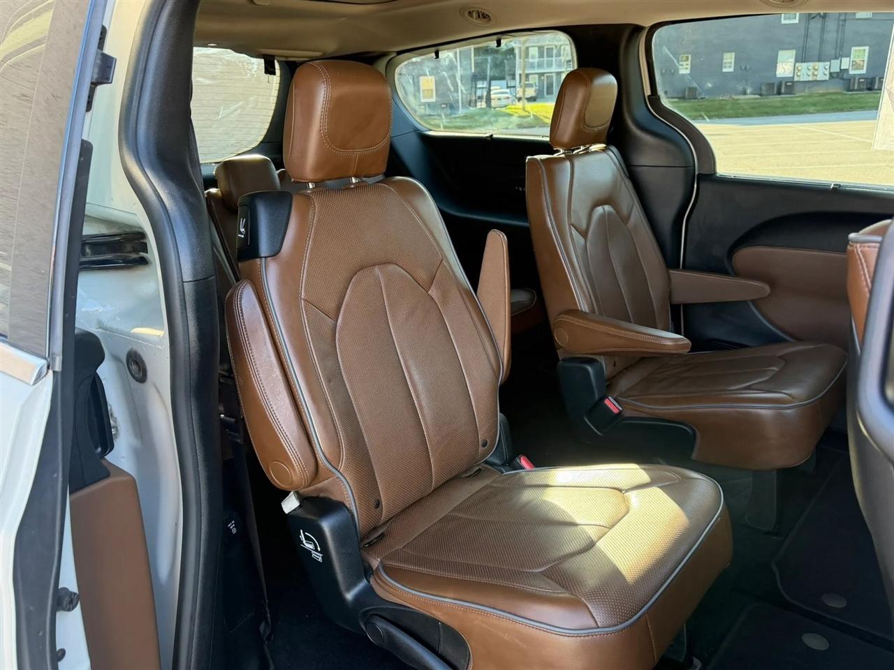 Chrysler Pacifica Limited FWD 2017