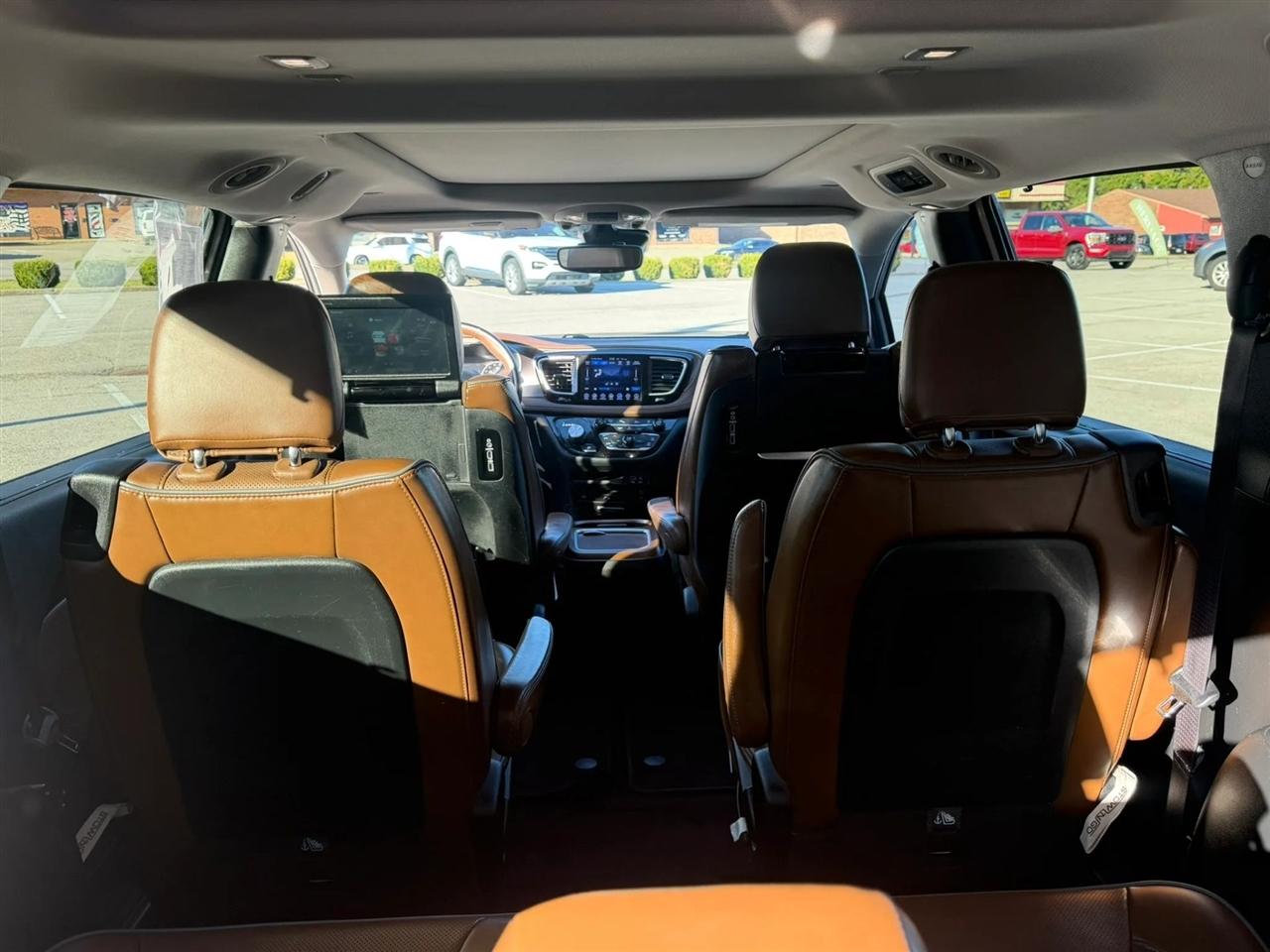 Chrysler Pacifica Limited FWD 2017
