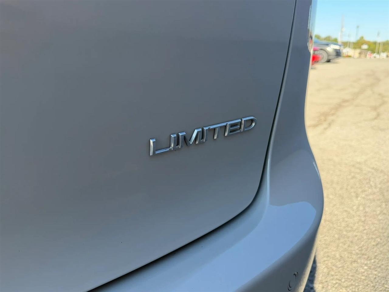 Chrysler Pacifica Limited FWD 2017