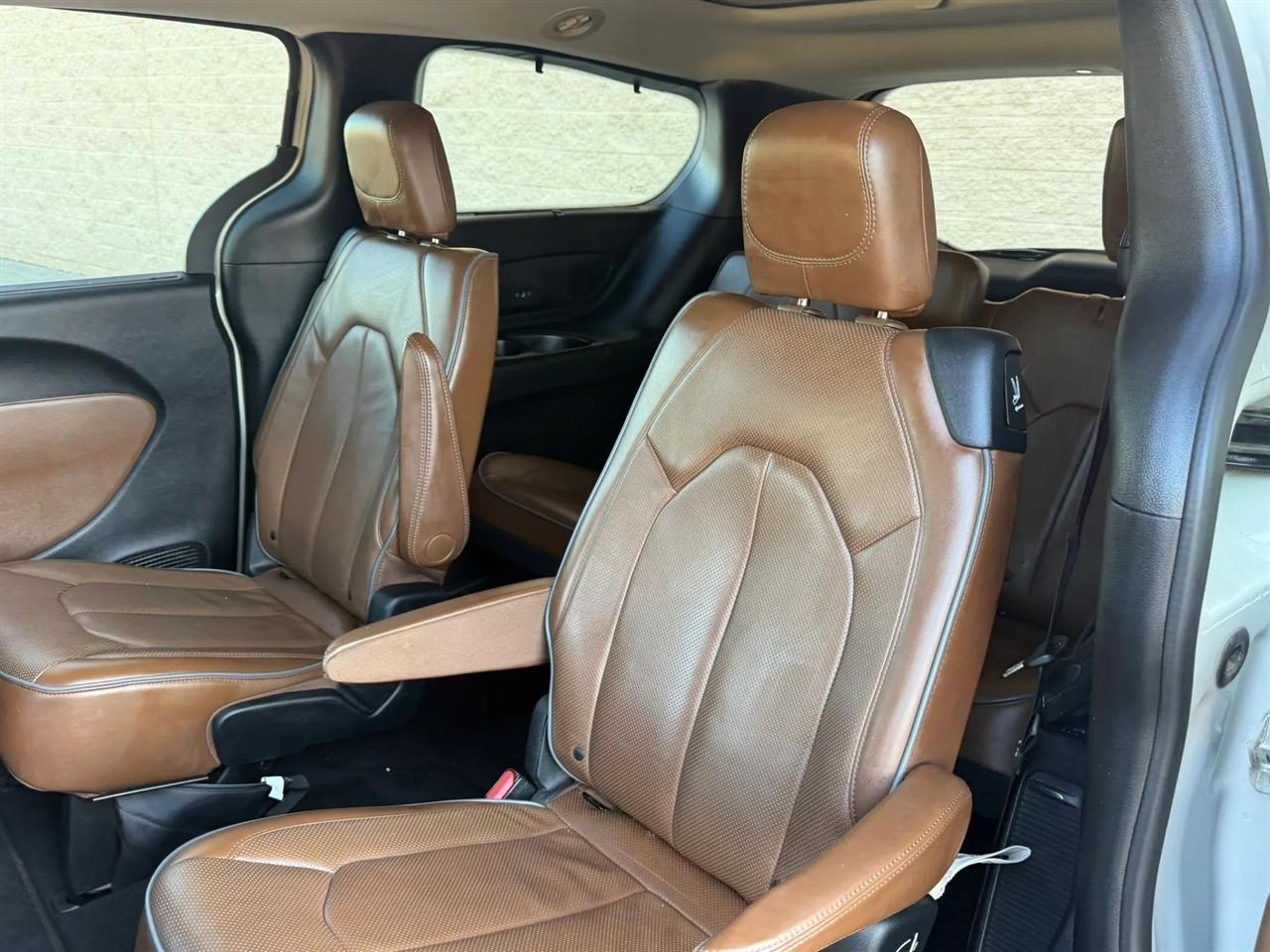 Chrysler Pacifica Limited FWD 2017