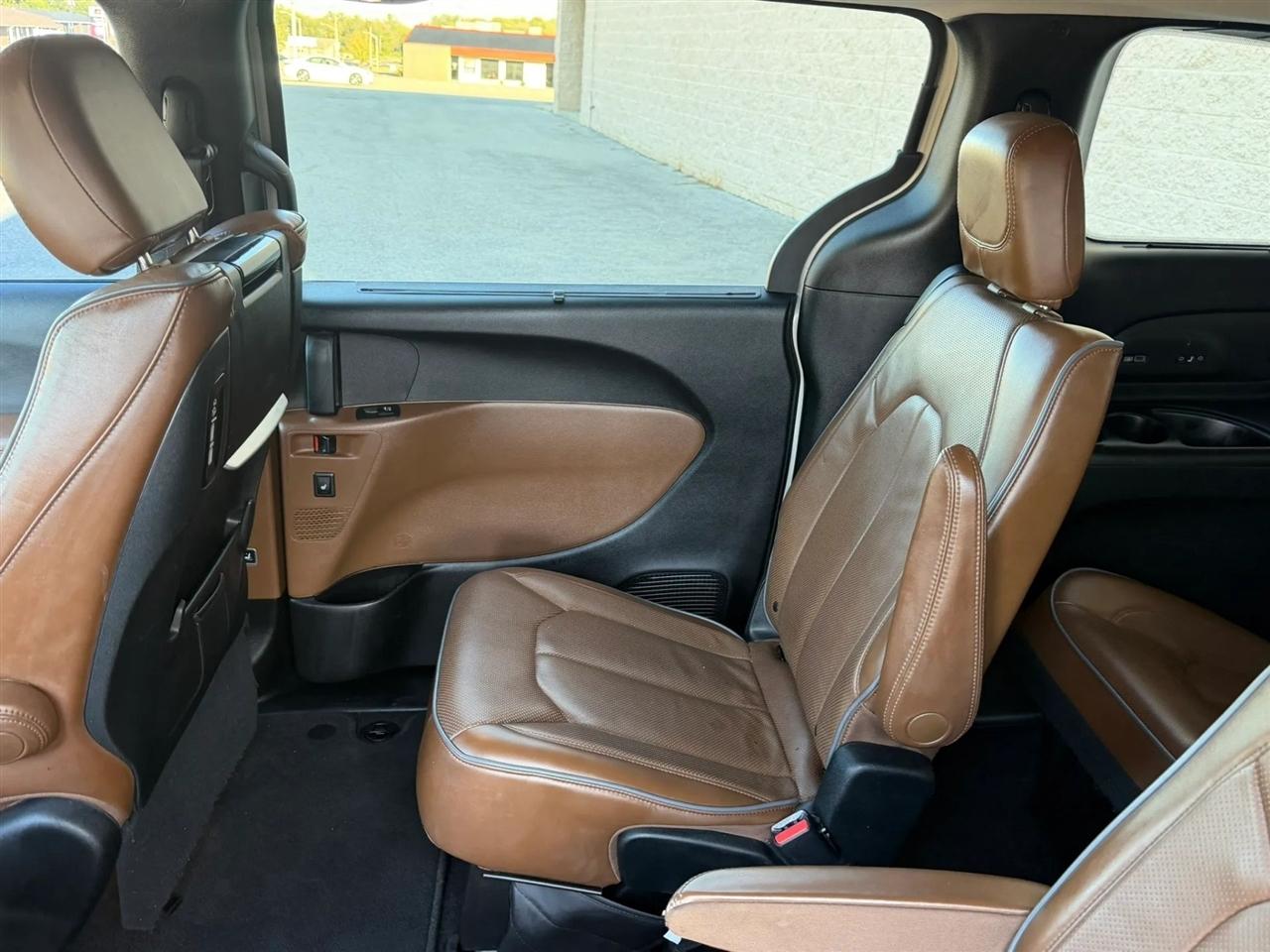 Chrysler Pacifica Limited FWD 2017