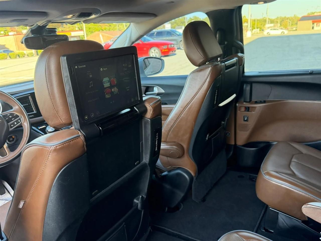 Chrysler Pacifica Limited FWD 2017
