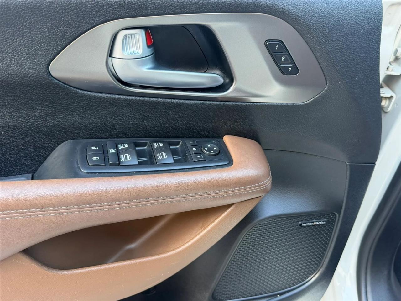Chrysler Pacifica Limited FWD 2017