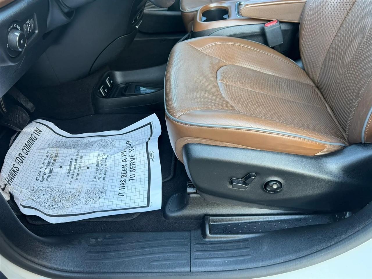 Chrysler Pacifica Limited FWD 2017