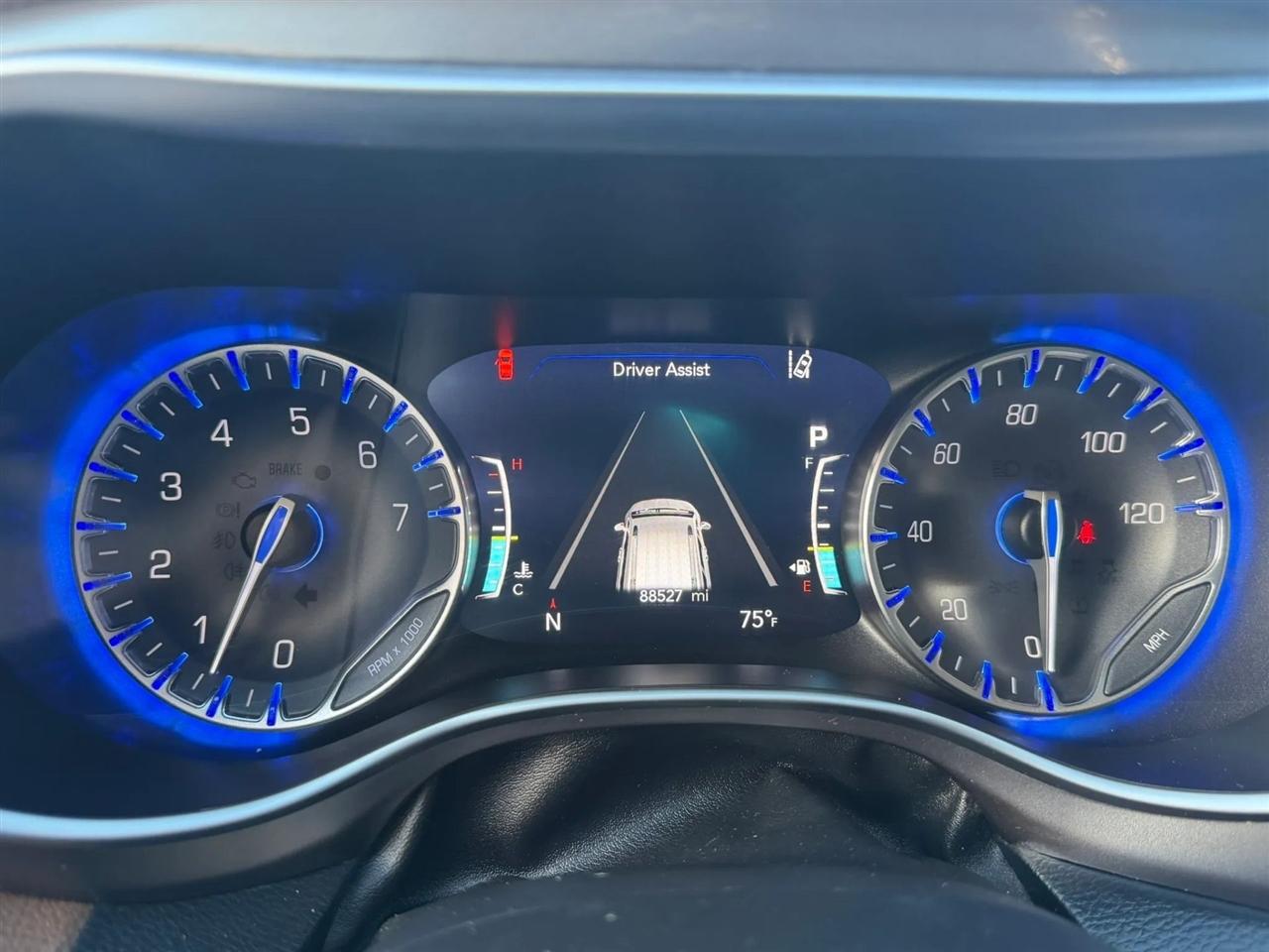 Chrysler Pacifica Limited FWD 2017
