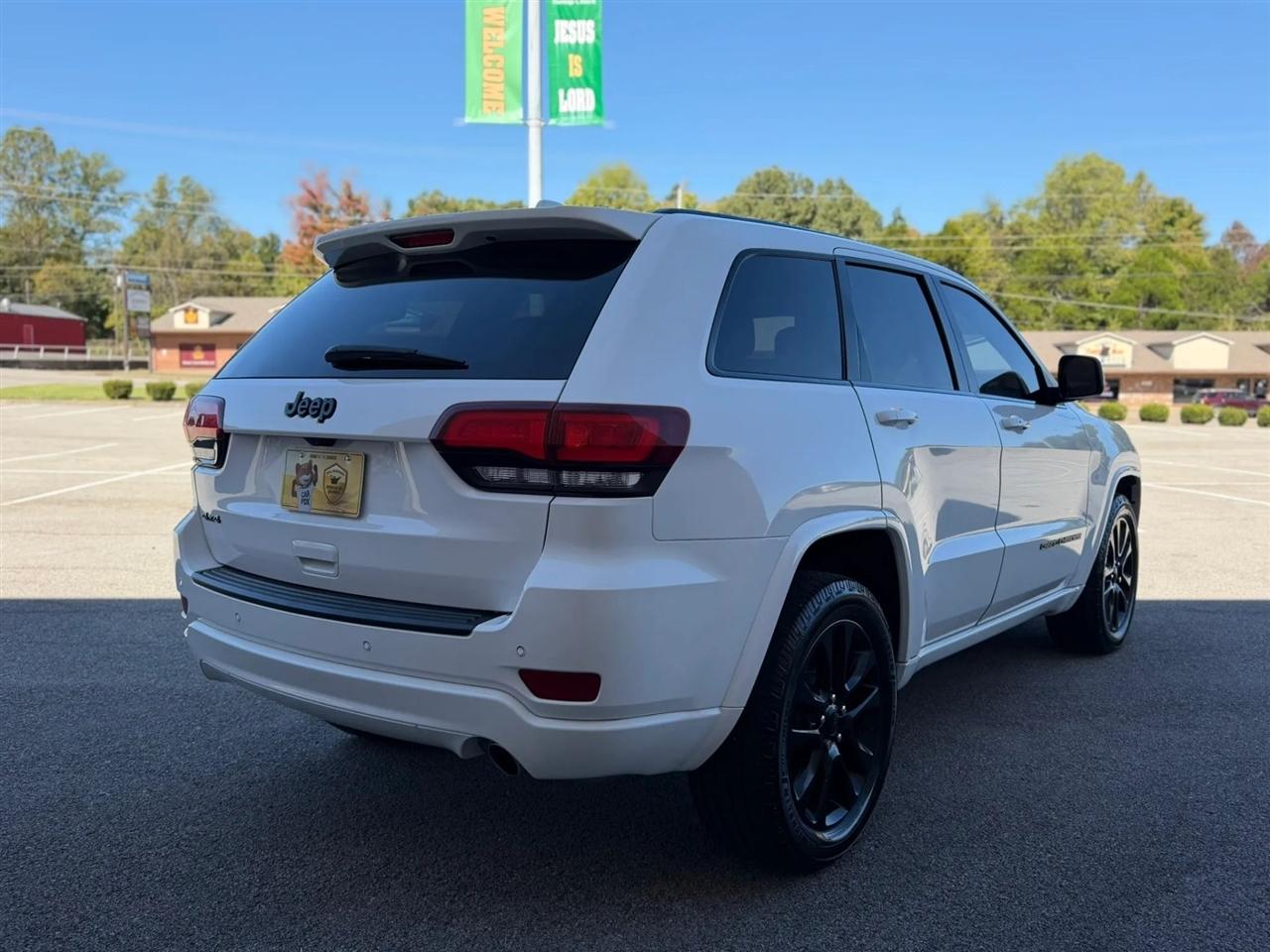 Jeep Grand Cherokee Laredo X 4x4 2021