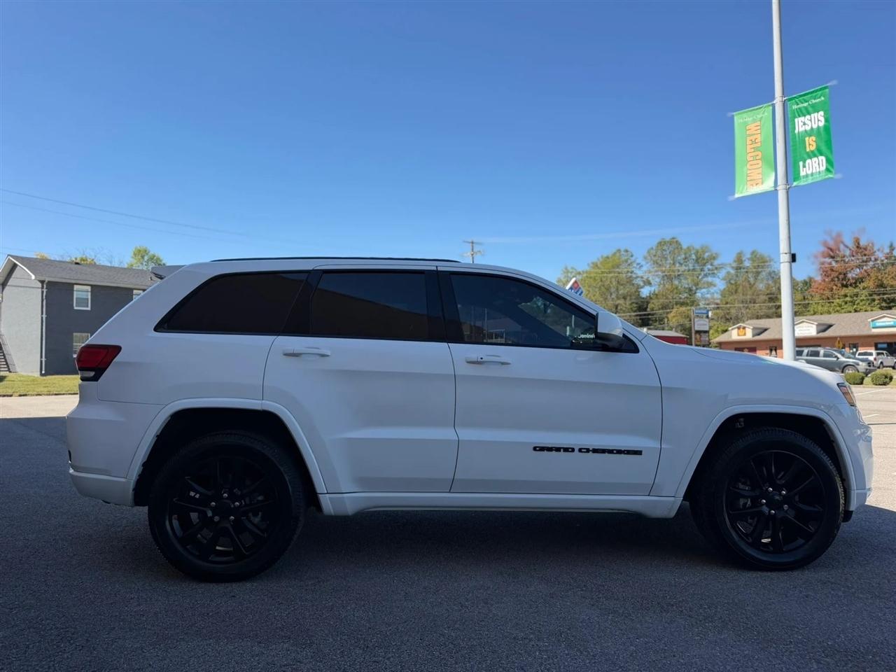 Jeep Grand Cherokee Laredo X 4x4 2021