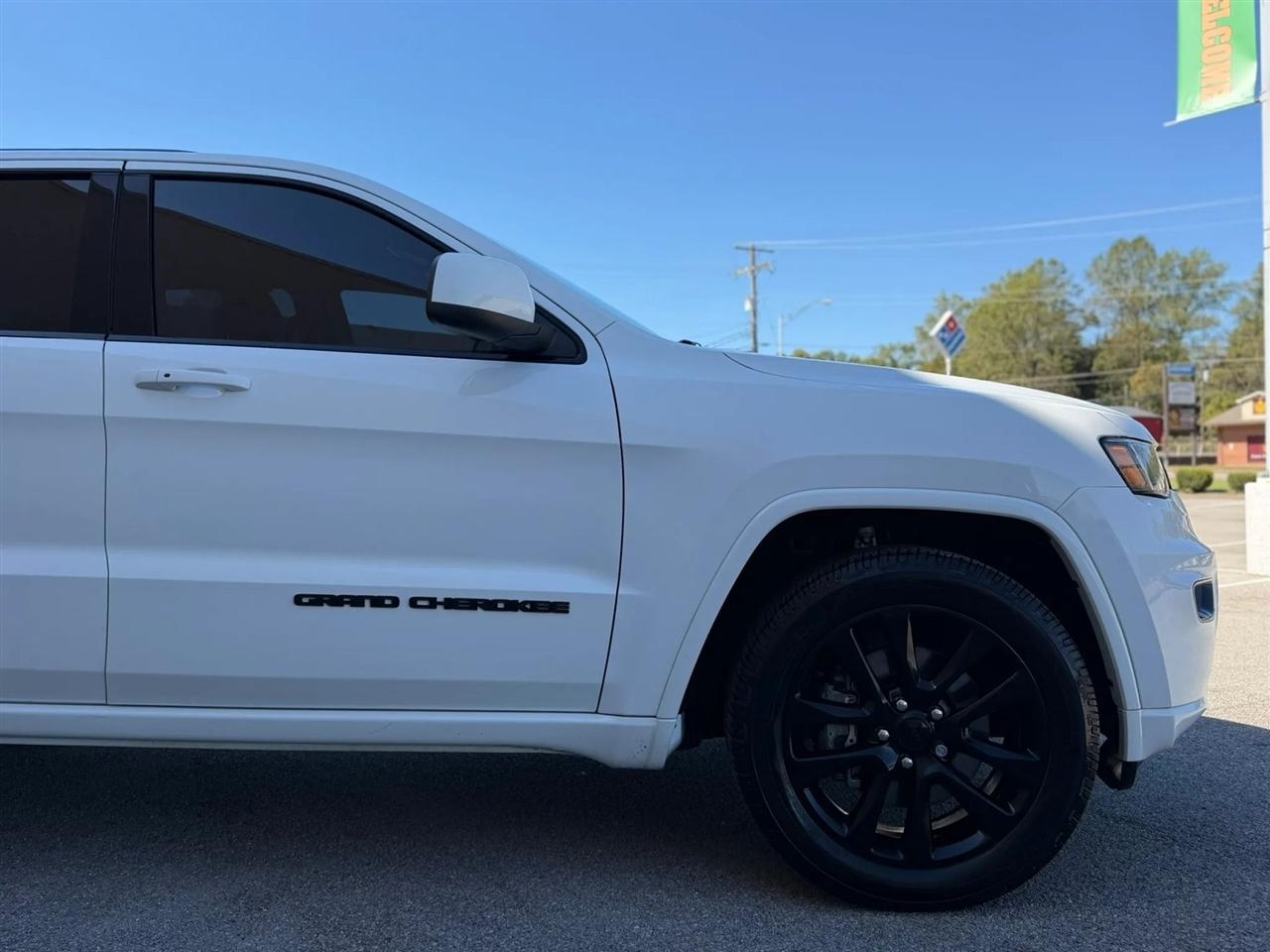 Jeep Grand Cherokee Laredo X 4x4 2021