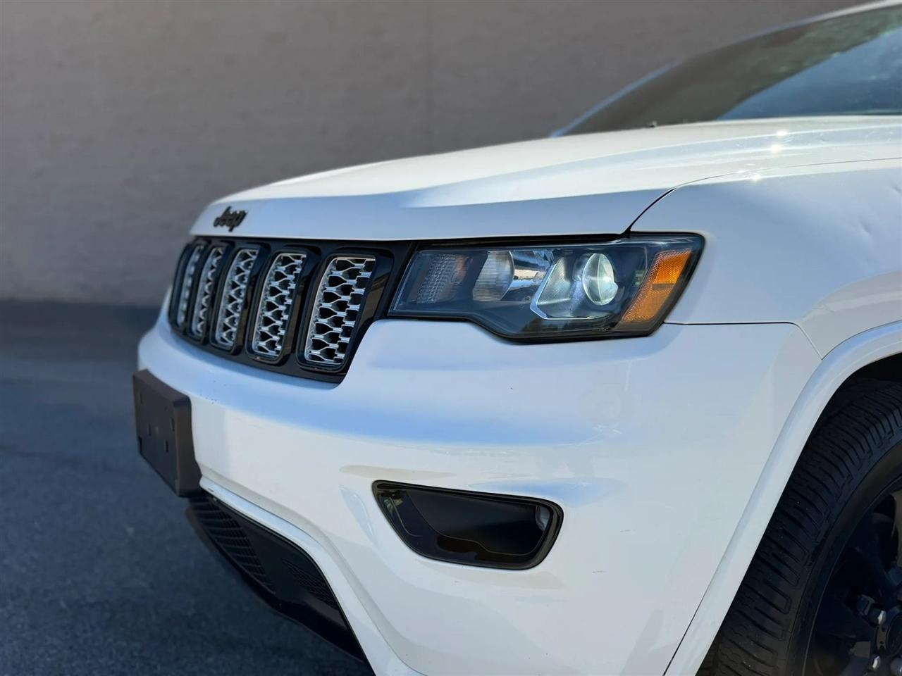 Jeep Grand Cherokee Laredo X 4x4 2021
