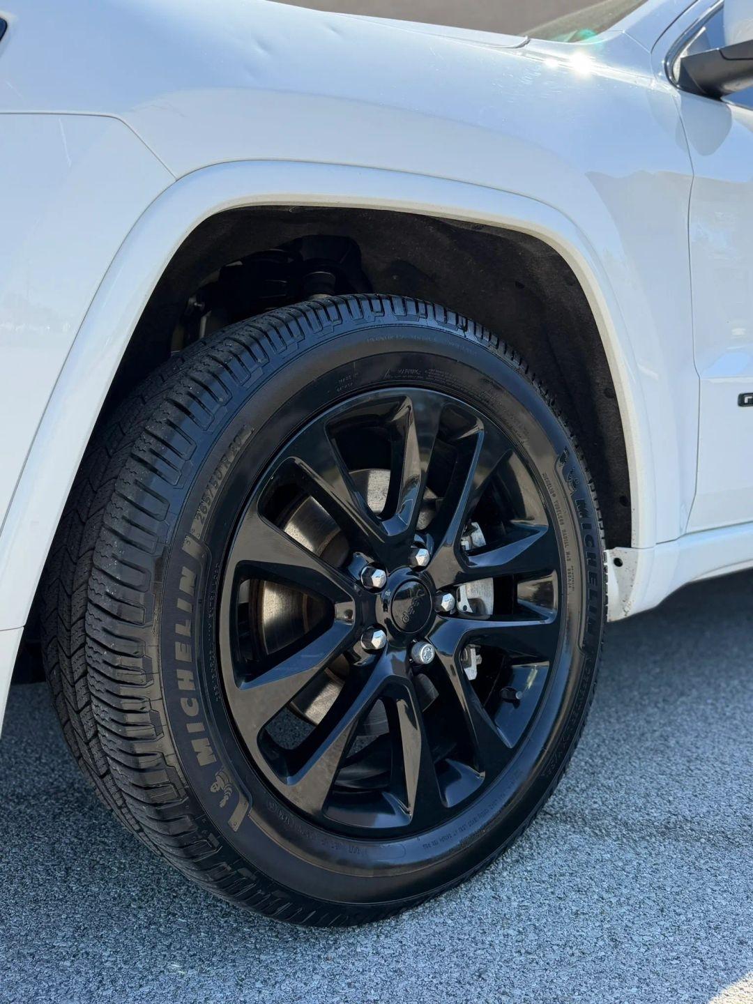 Jeep Grand Cherokee Laredo X 4x4 2021