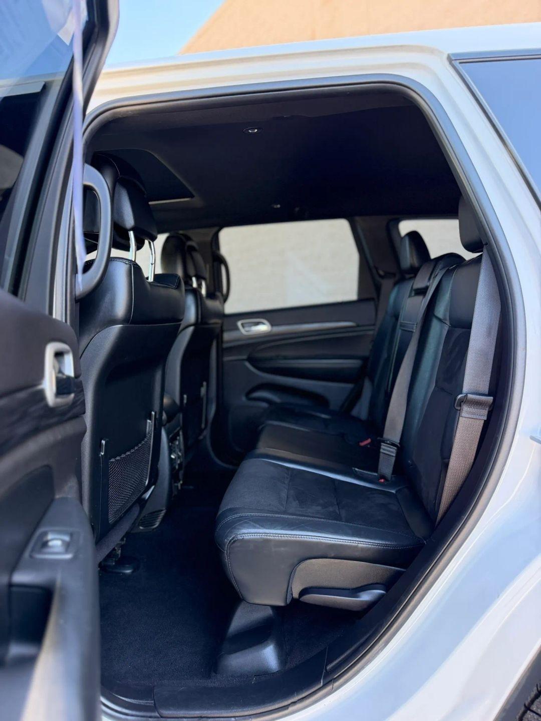 Jeep Grand Cherokee Laredo X 4x4 2021