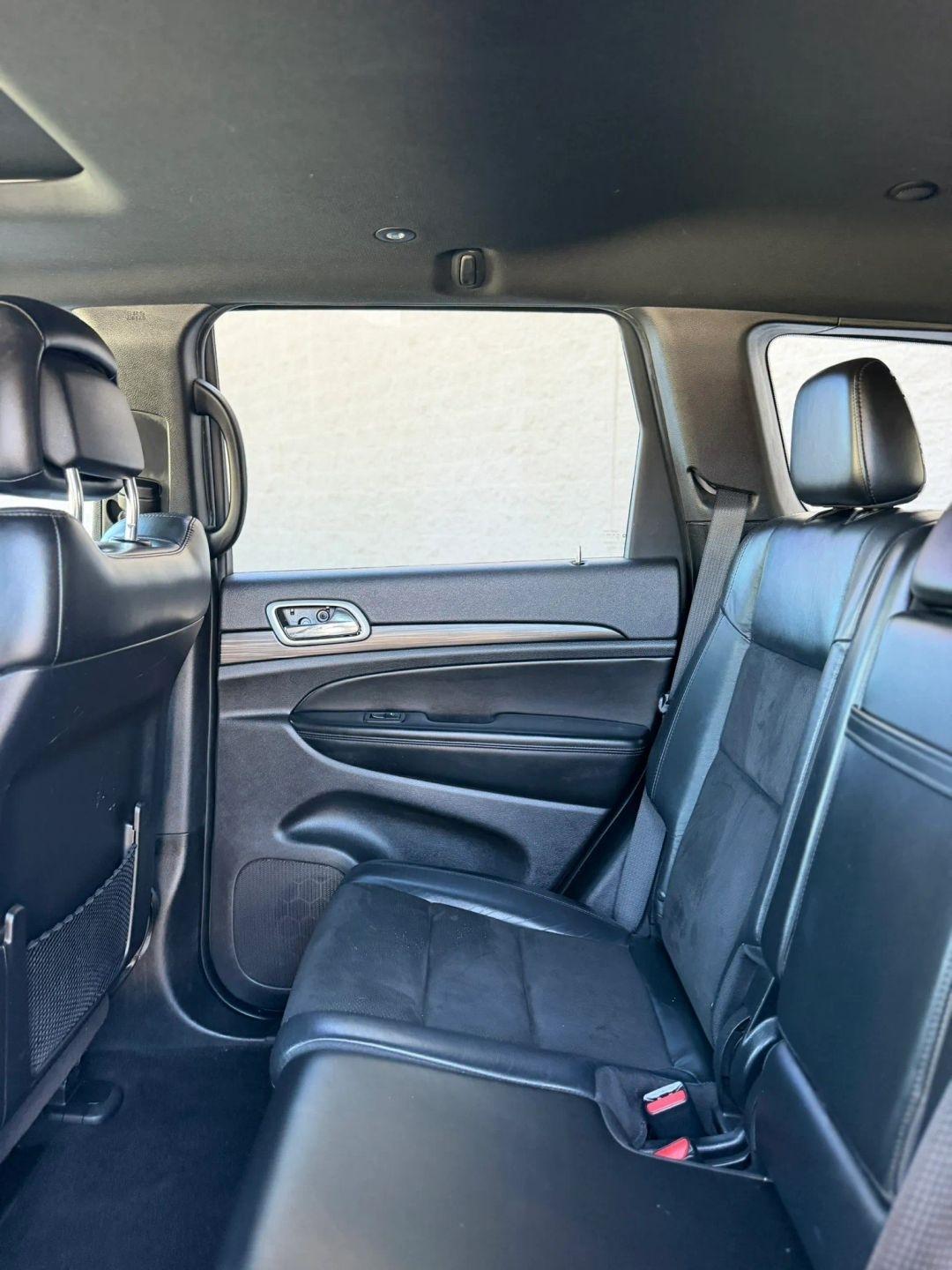 Jeep Grand Cherokee Laredo X 4x4 2021