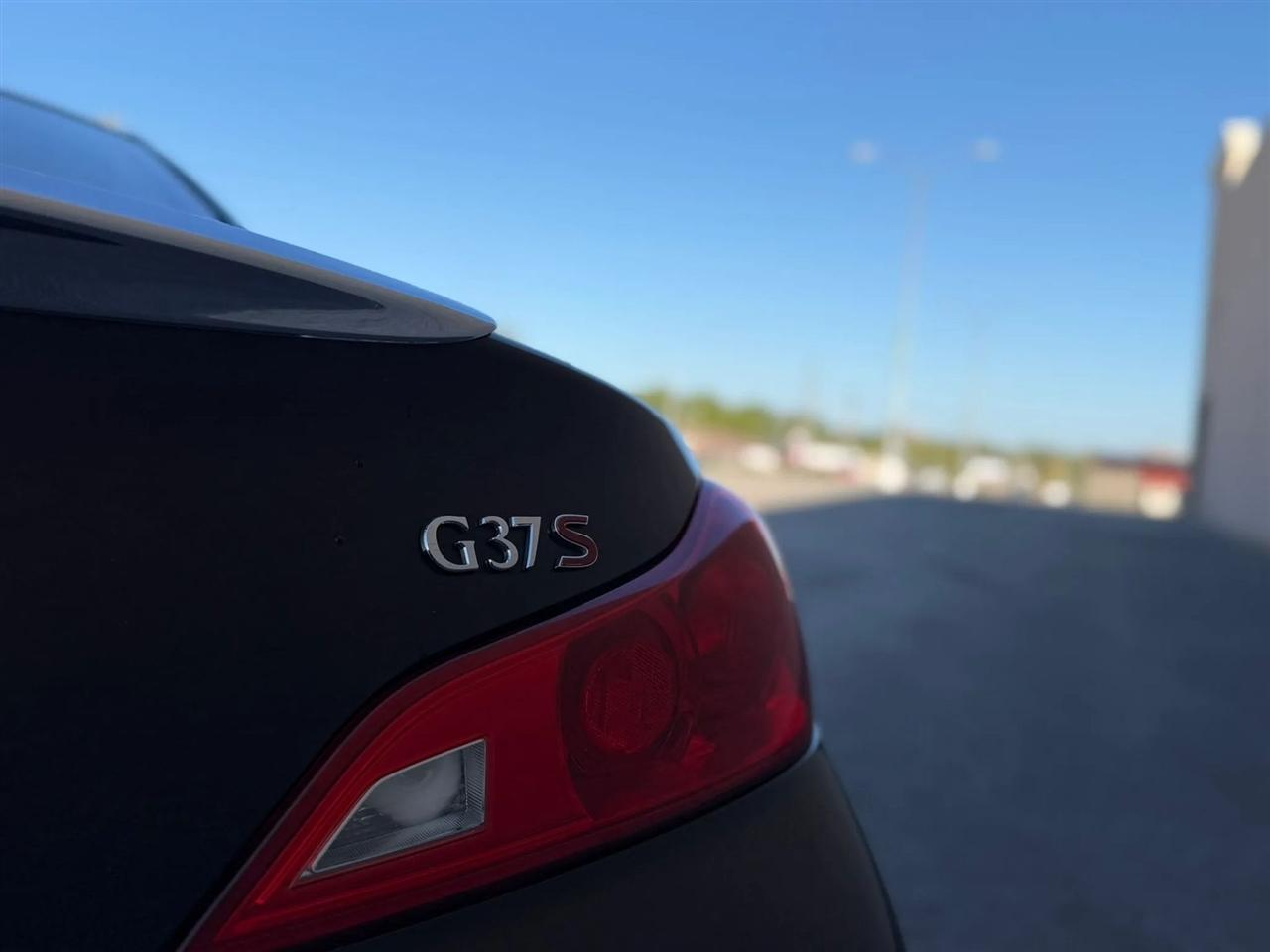 Infiniti G37 Convertible 2dr Limited Edition 2011