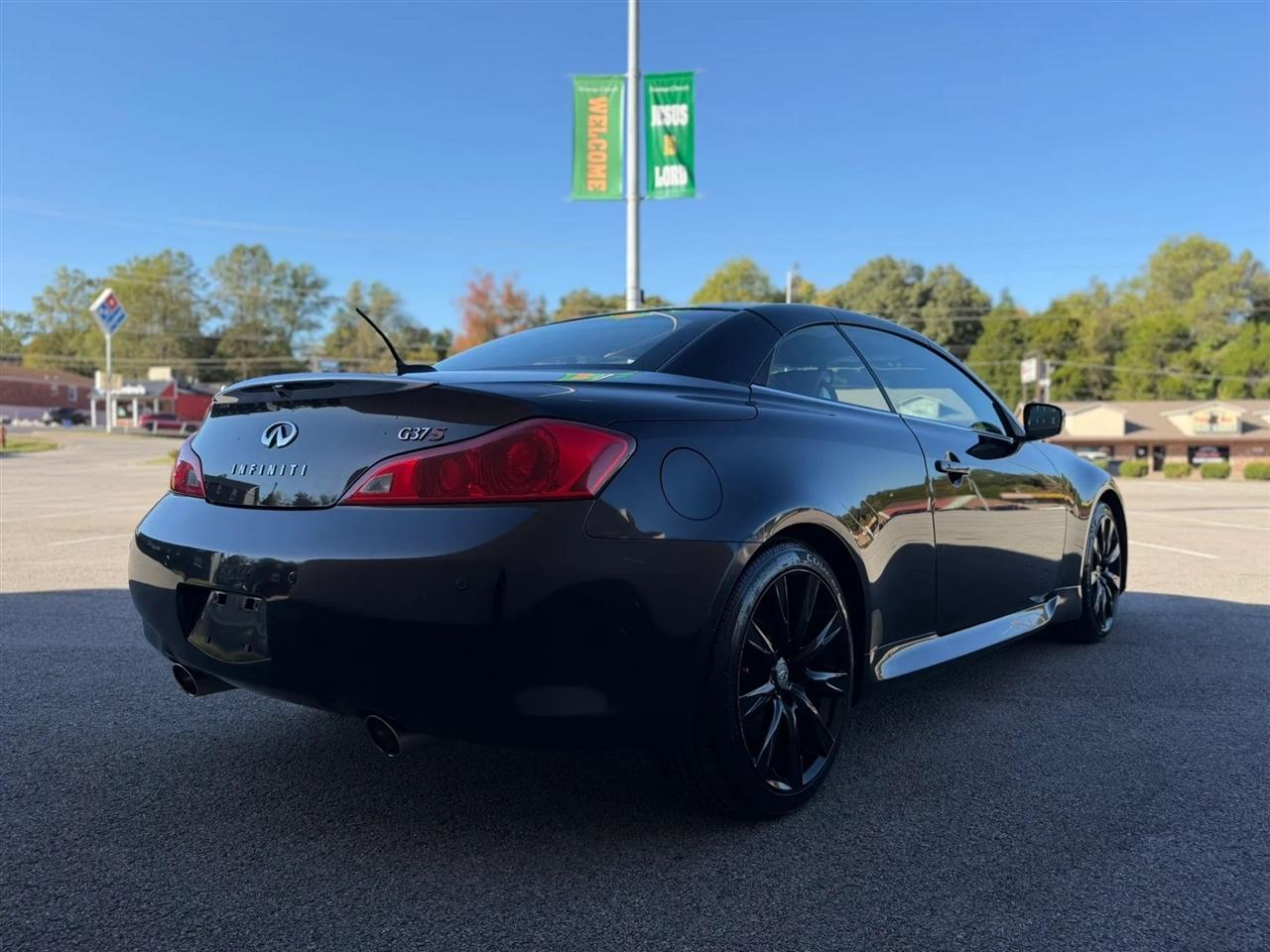 Infiniti G37 Convertible 2dr Limited Edition 2011