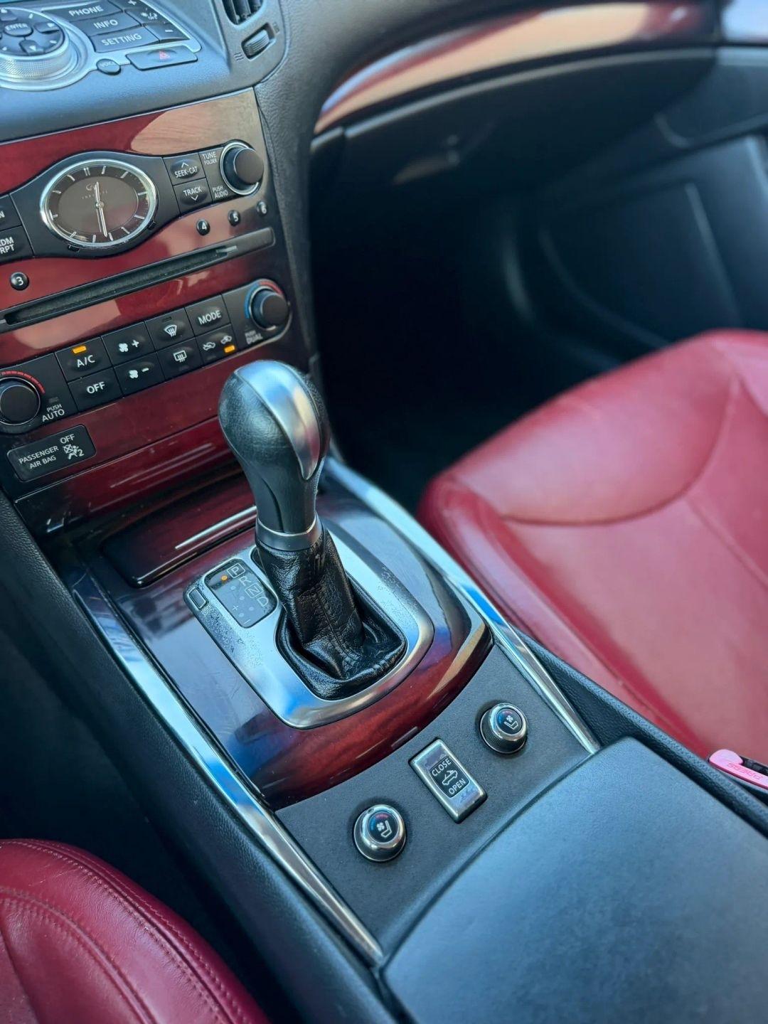 Infiniti G37 Convertible 2dr Limited Edition 2011