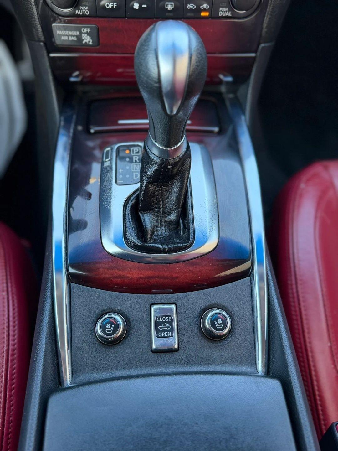 Infiniti G37 Convertible 2dr Limited Edition 2011