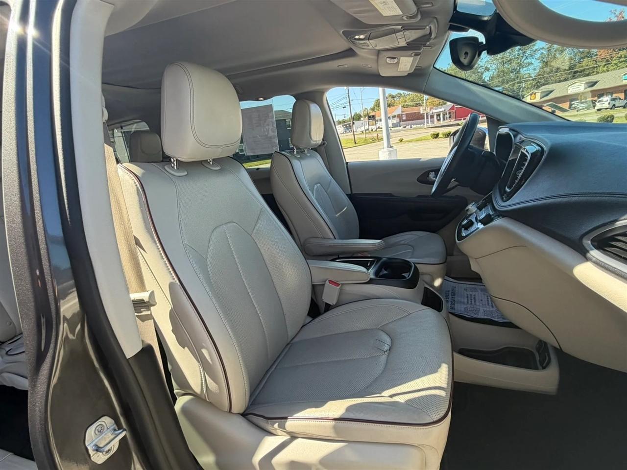 Chrysler Pacifica Limited FWD 2018