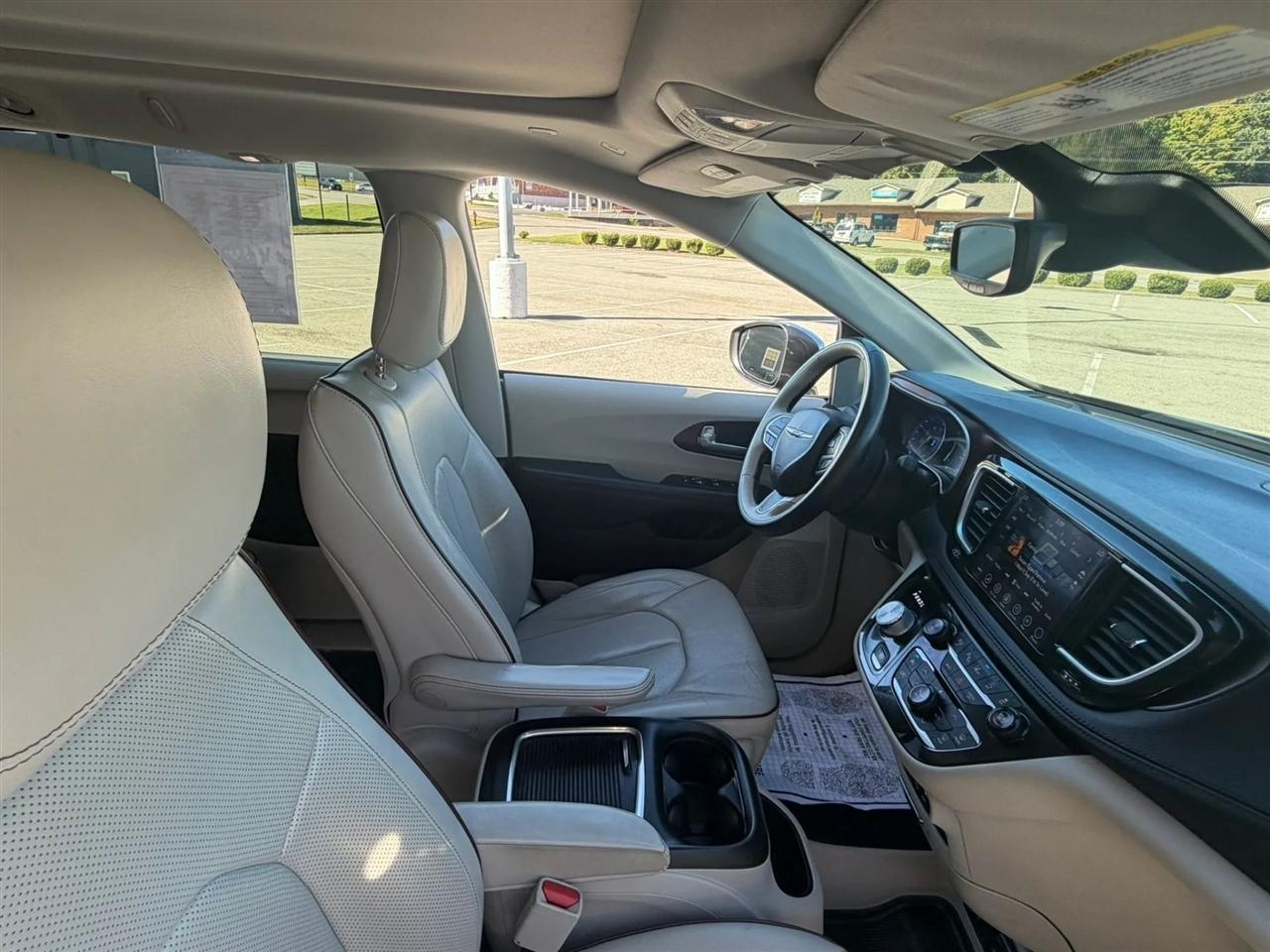 Chrysler Pacifica Limited FWD 2018