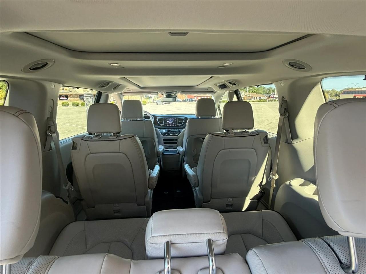 Chrysler Pacifica Limited FWD 2018