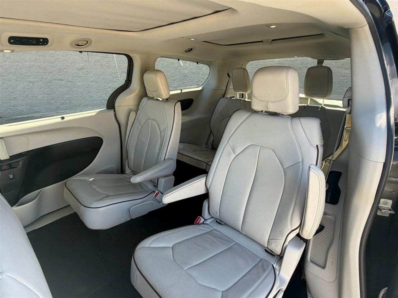 Chrysler Pacifica Limited FWD 2018