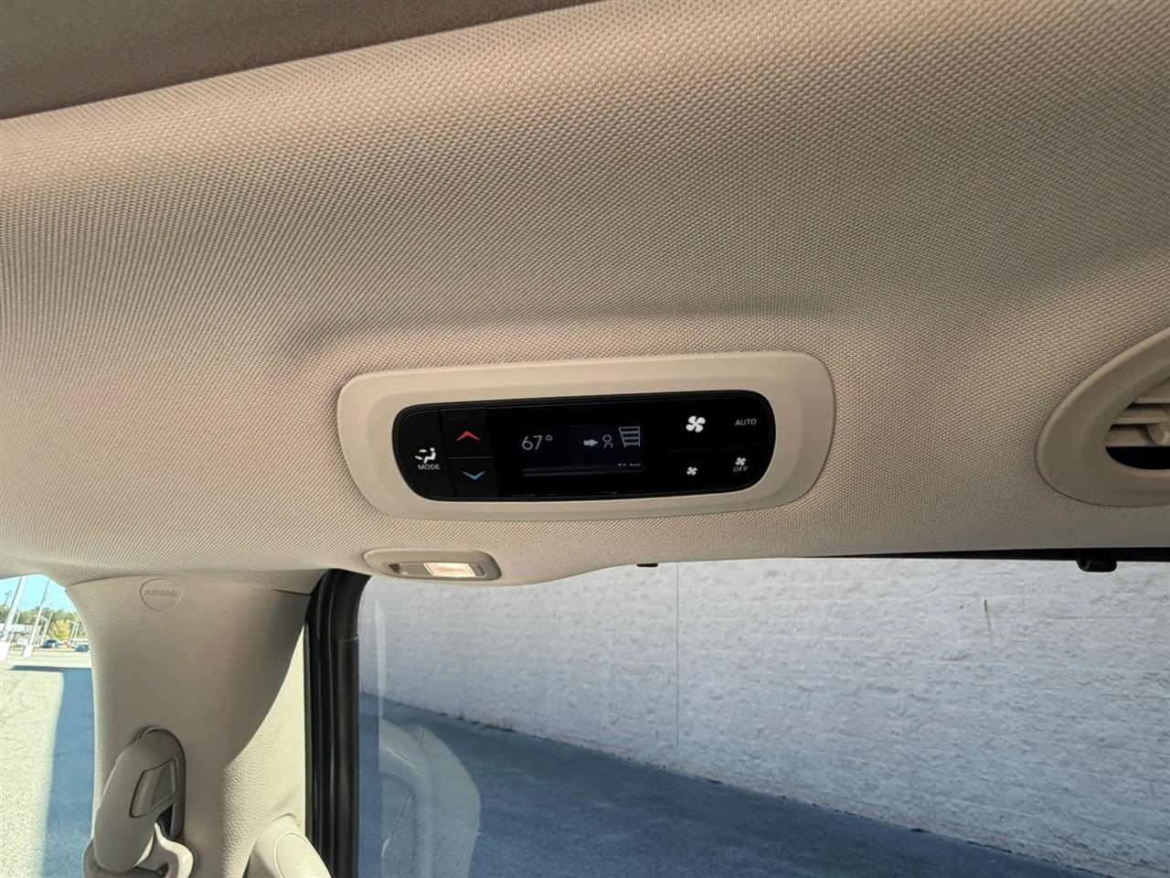 Chrysler Pacifica Limited FWD 2018