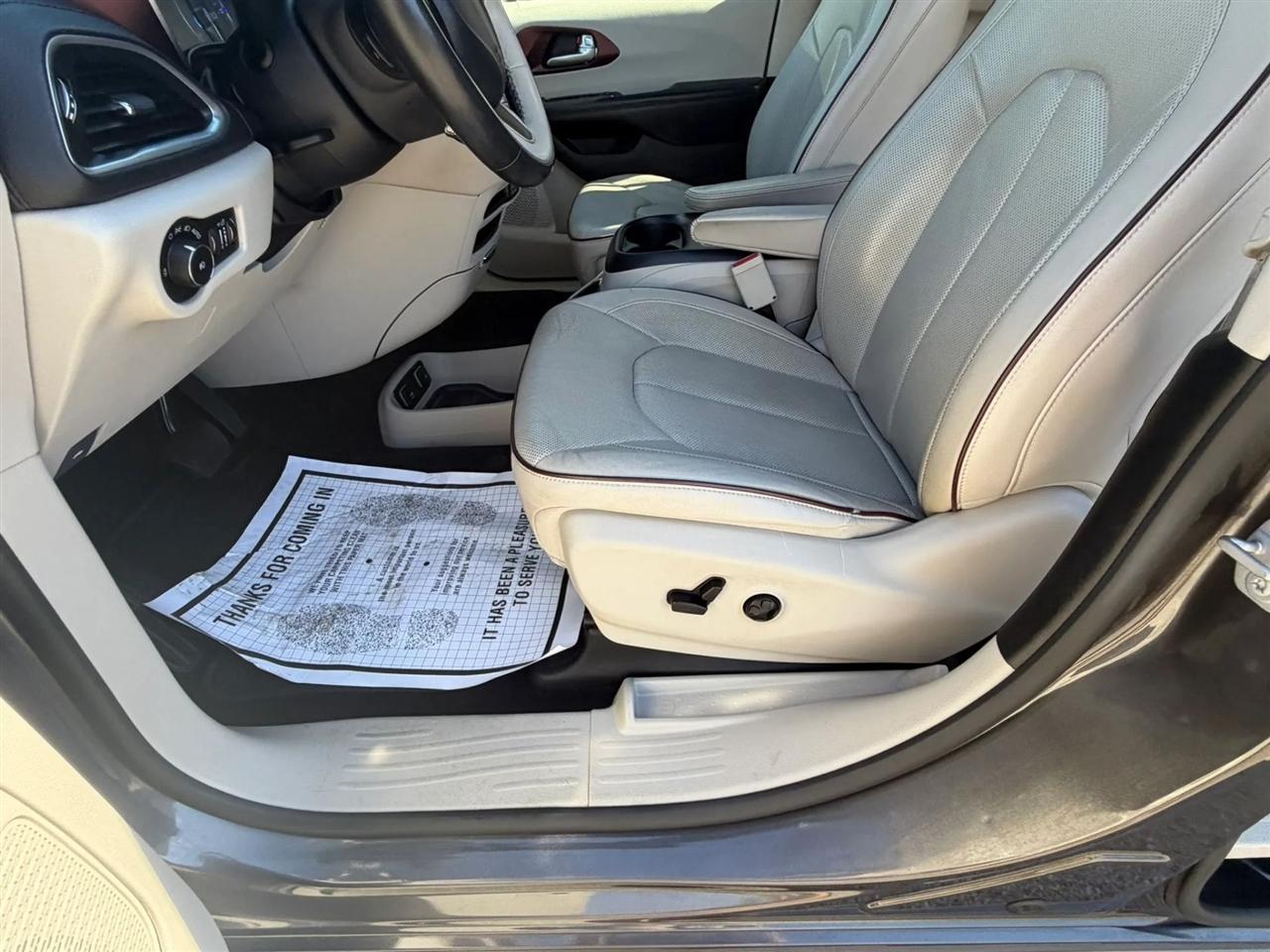 Chrysler Pacifica Limited FWD 2018