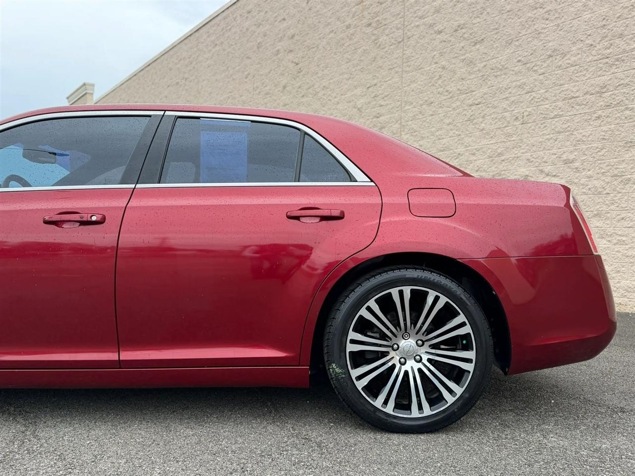 Chrysler 300 4dr Sdn 300S RWD 2013