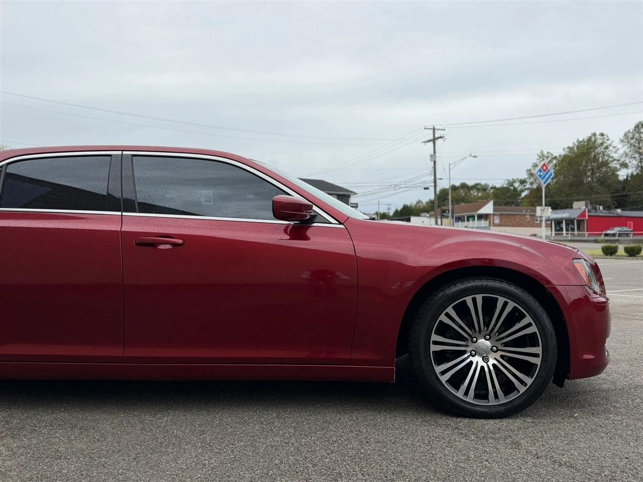 Chrysler 300 4dr Sdn 300S RWD 2013