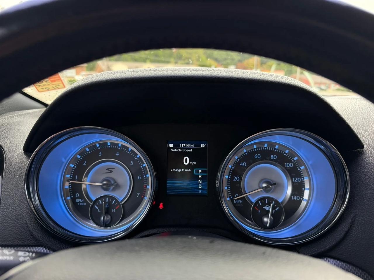 Chrysler 300 4dr Sdn 300S RWD 2013
