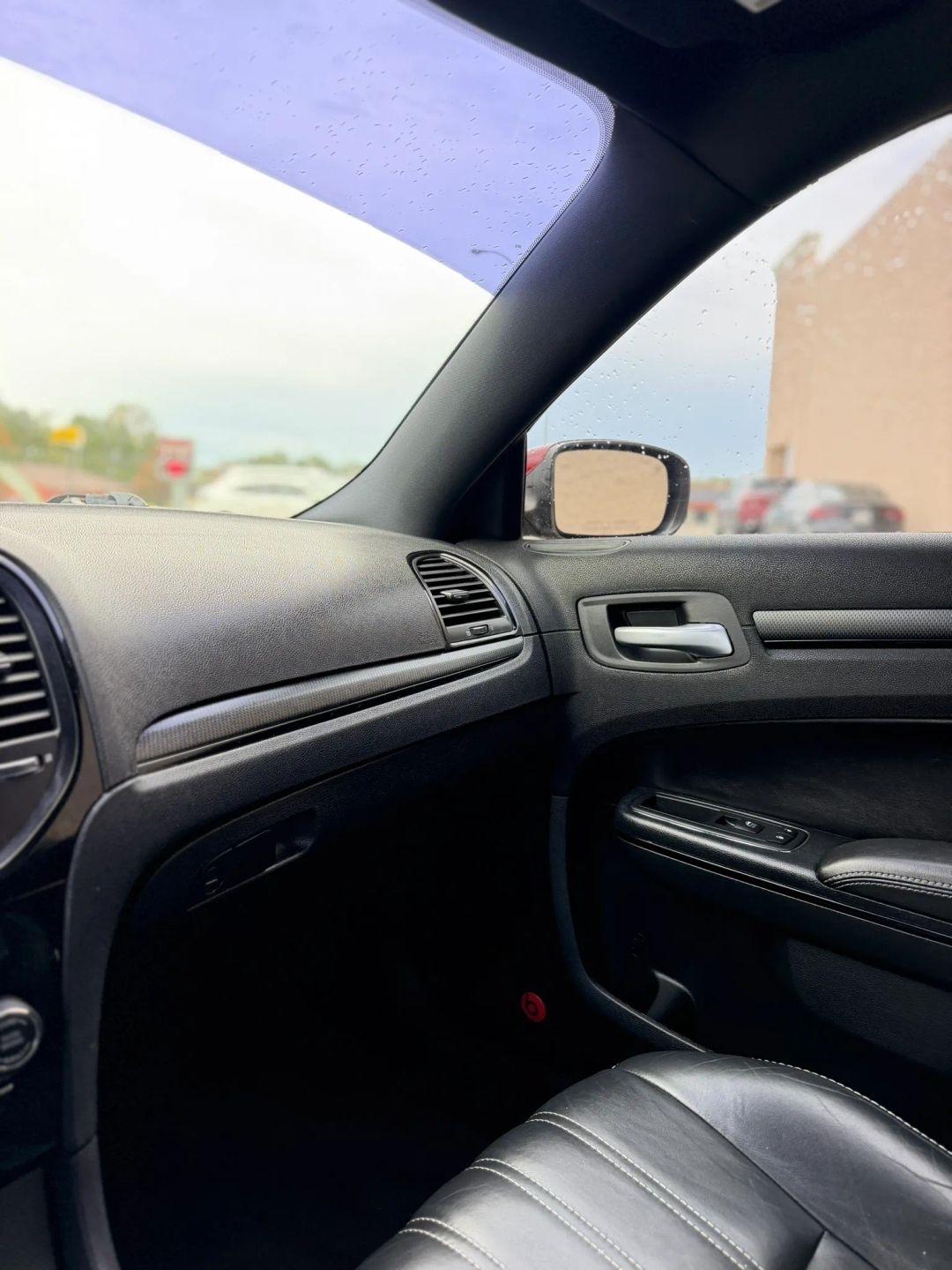 Chrysler 300 4dr Sdn 300S RWD 2013