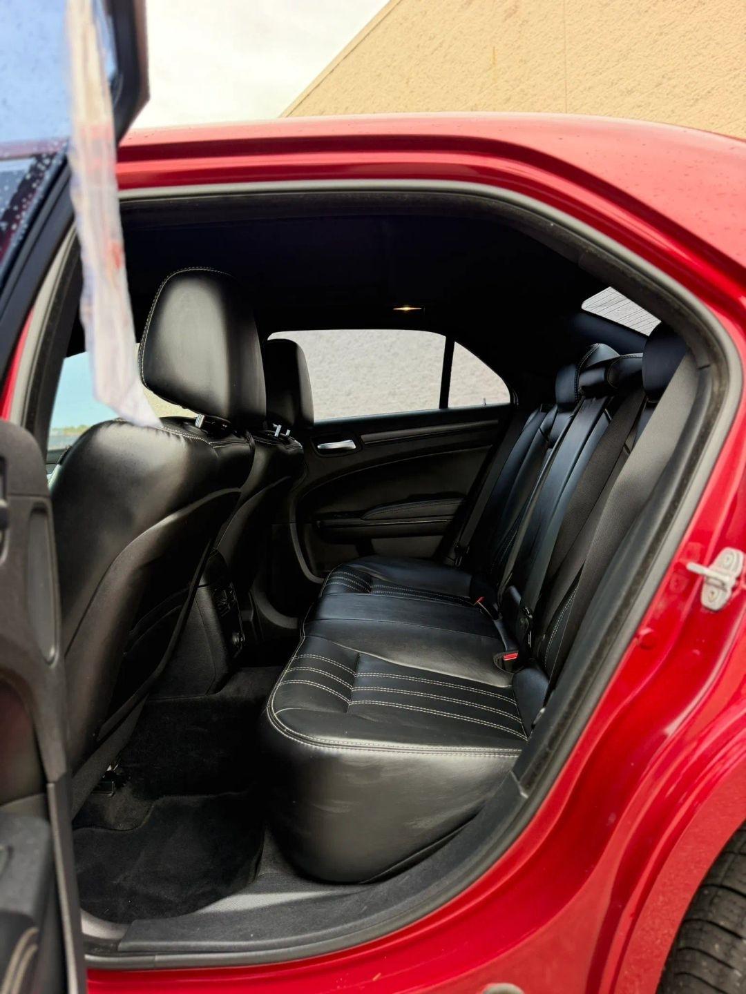 Chrysler 300 4dr Sdn 300S RWD 2013