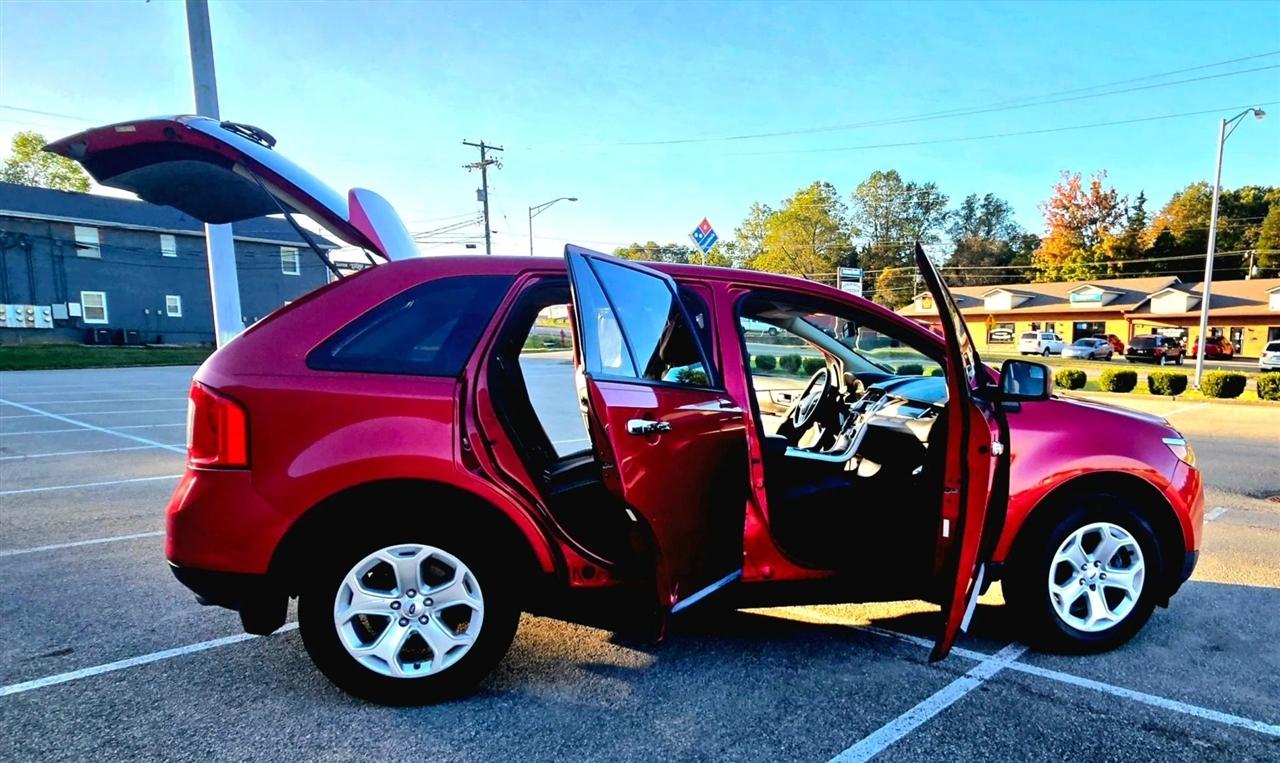 Ford Edge 4dr SEL FWD 2011