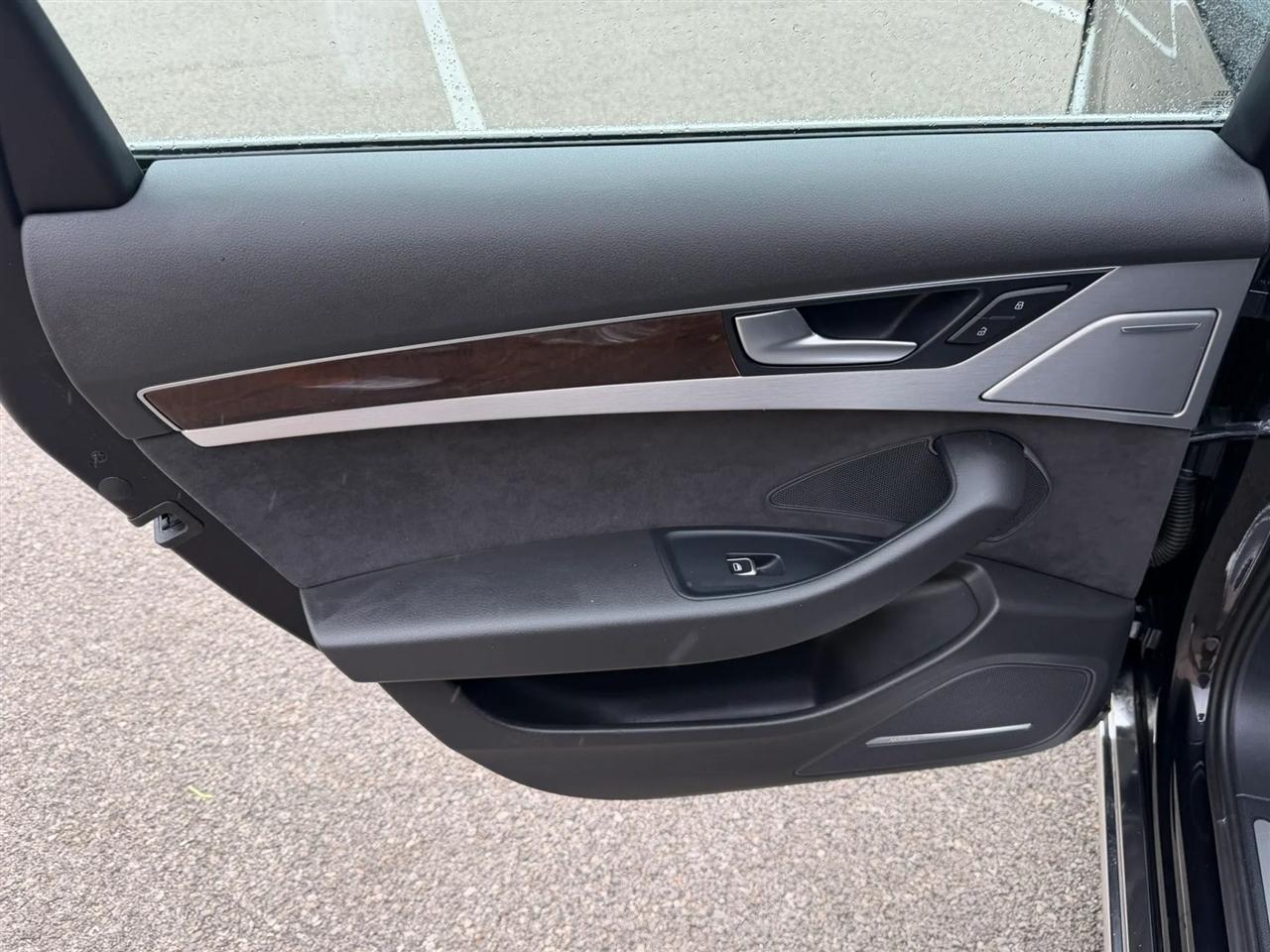 Audi A8 4dr Sdn 3.0T 2014