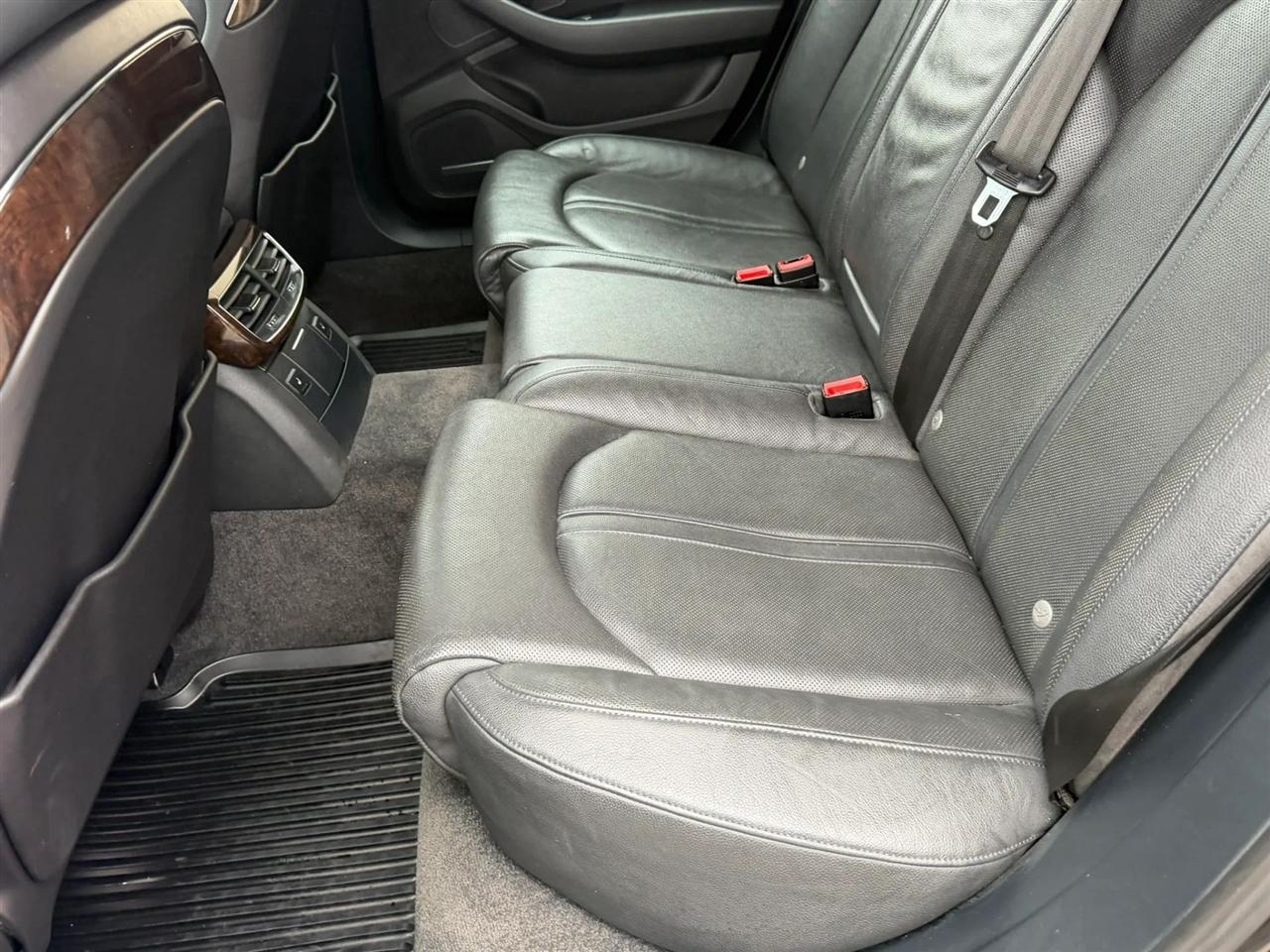 Audi A8 4dr Sdn 3.0T 2014