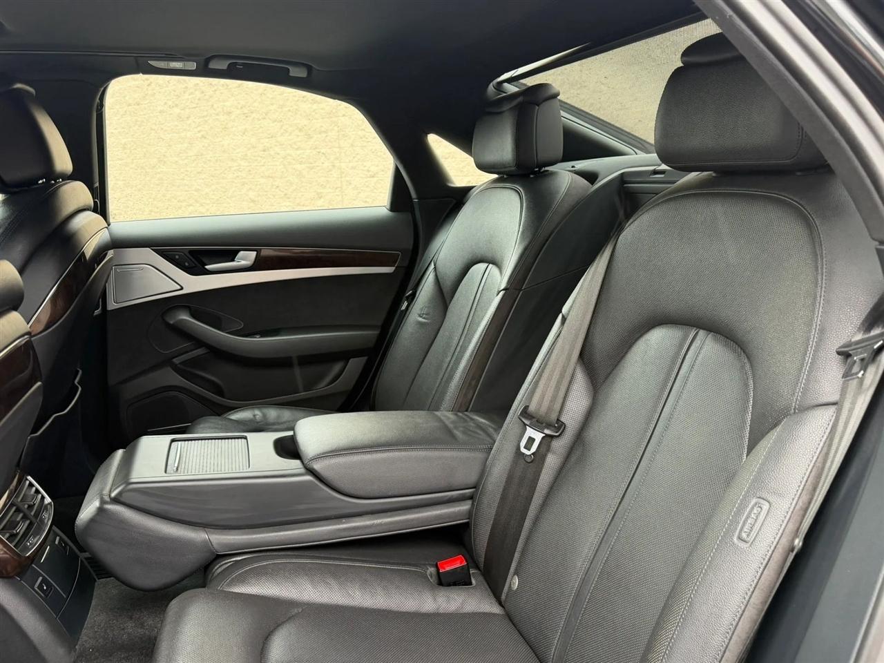Audi A8 4dr Sdn 3.0T 2014