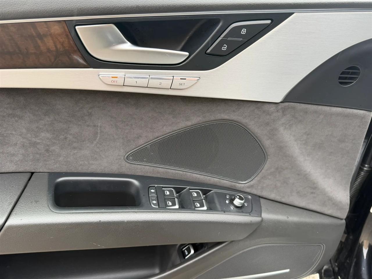 Audi A8 4dr Sdn 3.0T 2014