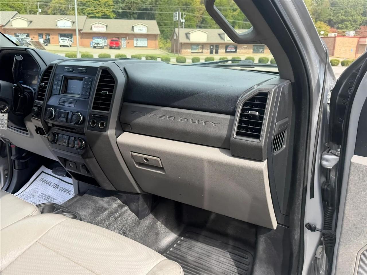 Ford Super Duty F-350 SRW King Ranch 4WD Crew Cab 8' Box 2017