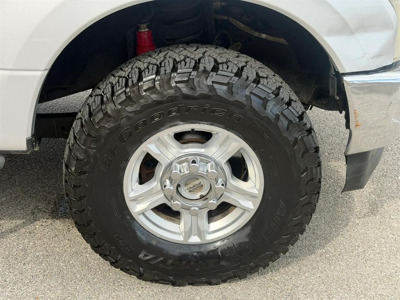 Ford Super Duty F-350 SRW King Ranch 4WD Crew Cab 8' Box 2017