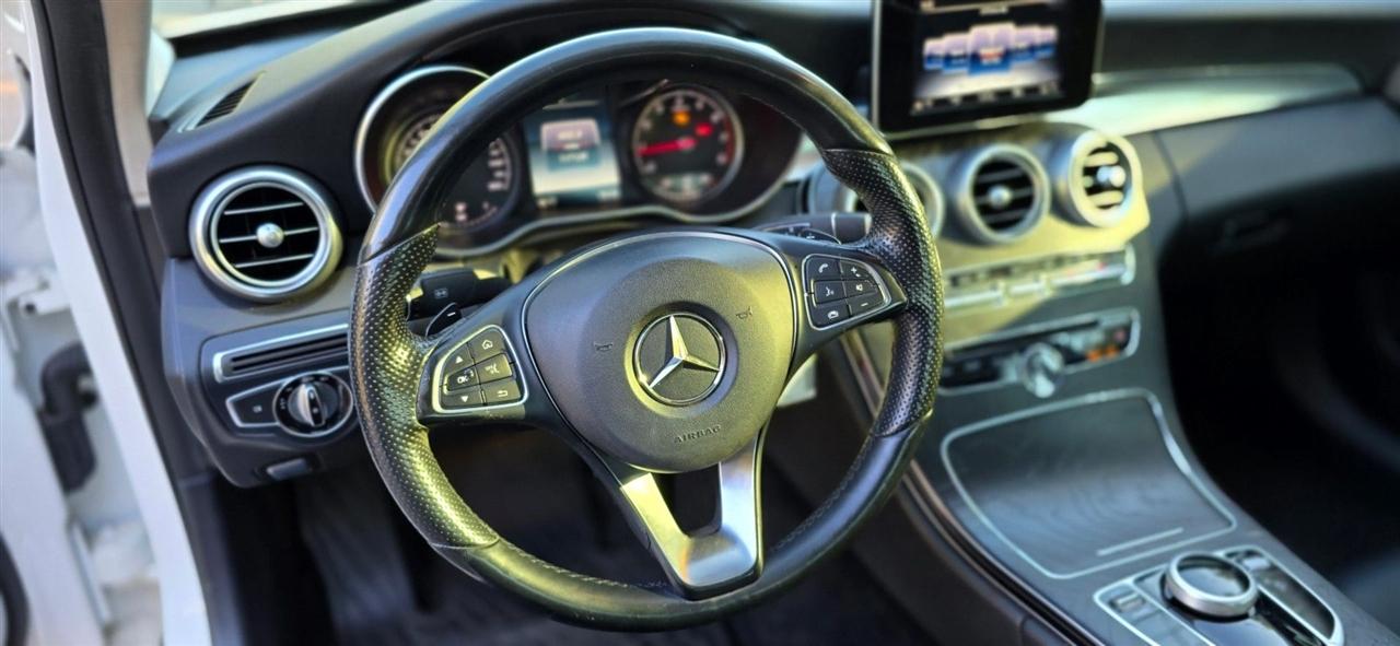 Mercedes-Benz C-Class C 300 4MATIC Sedan 2017