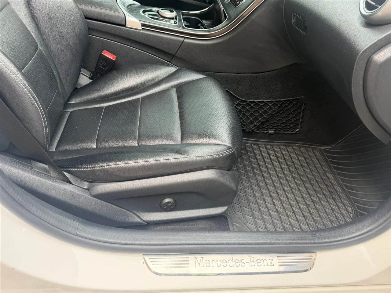 Mercedes-Benz C-Class C 300 4MATIC Sedan 2017