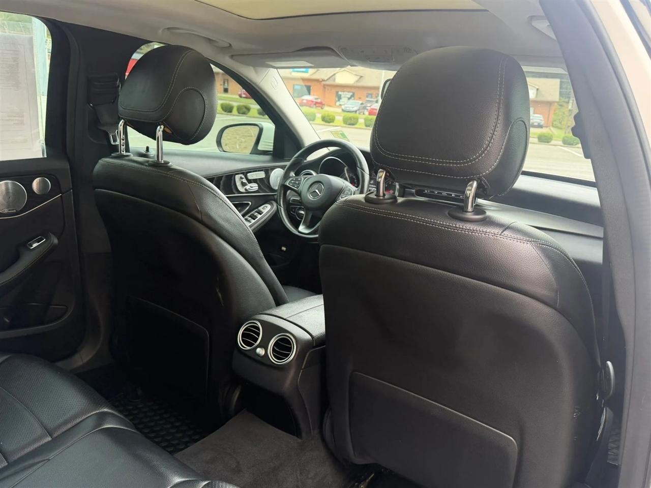 Mercedes-Benz C-Class C 300 4MATIC Sedan 2017