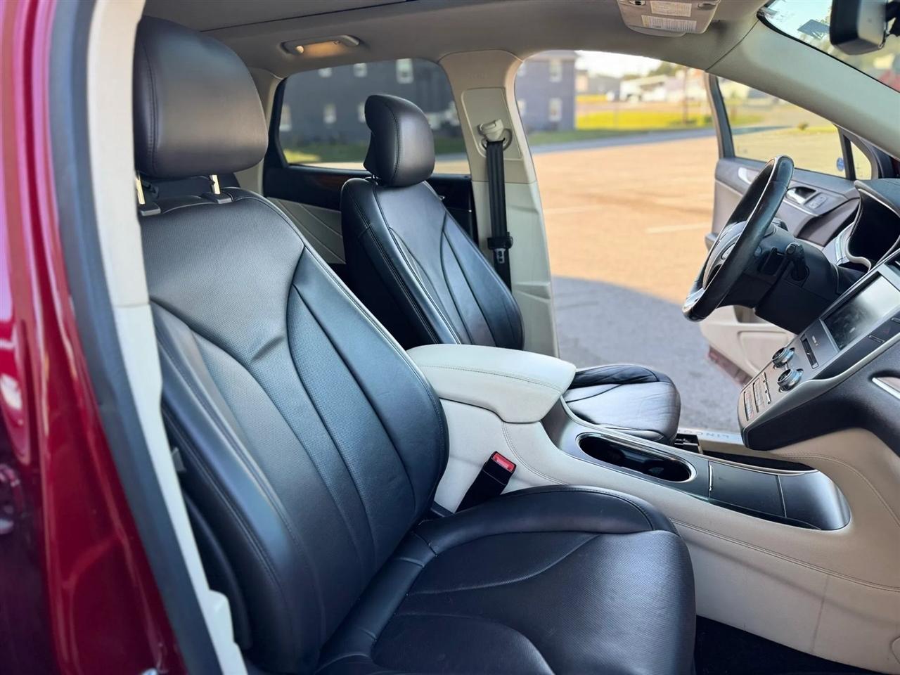 Lincoln MKC FWD 4dr 2015