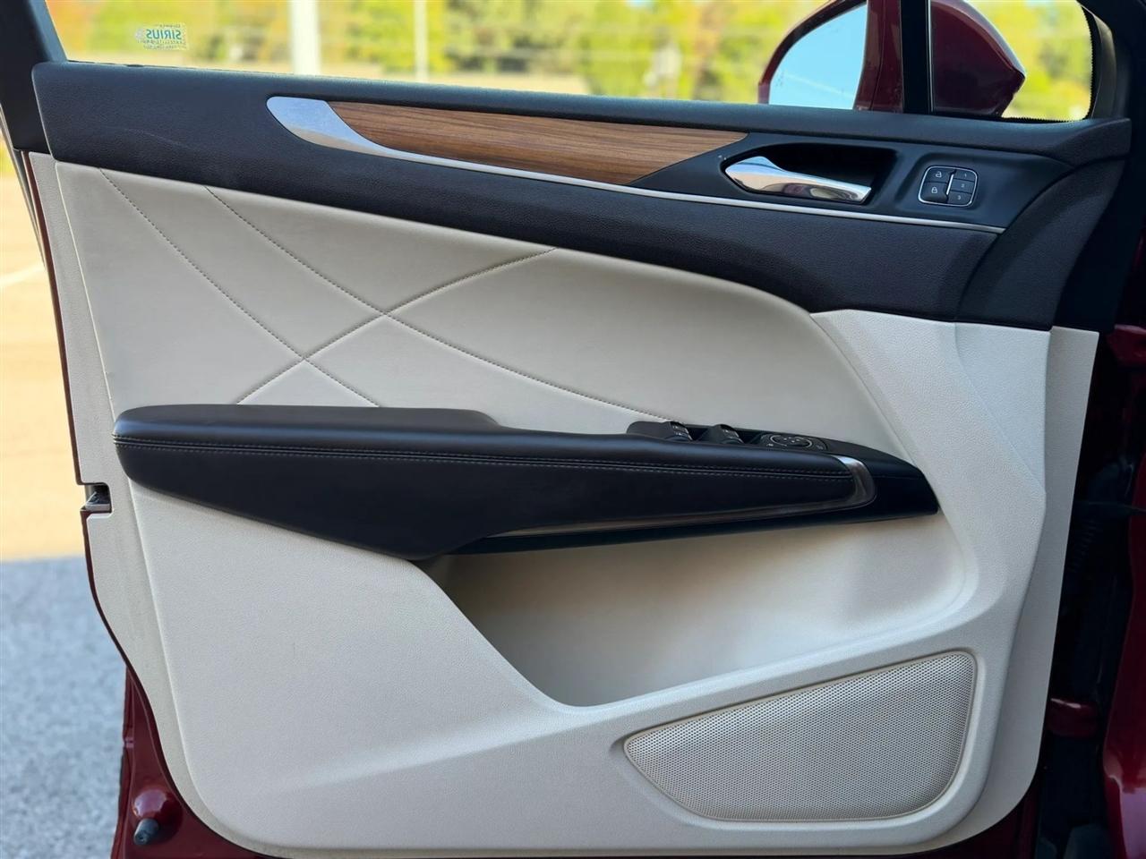 Lincoln MKC FWD 4dr 2015