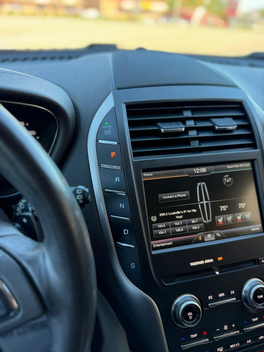 Lincoln MKC FWD 4dr 2015