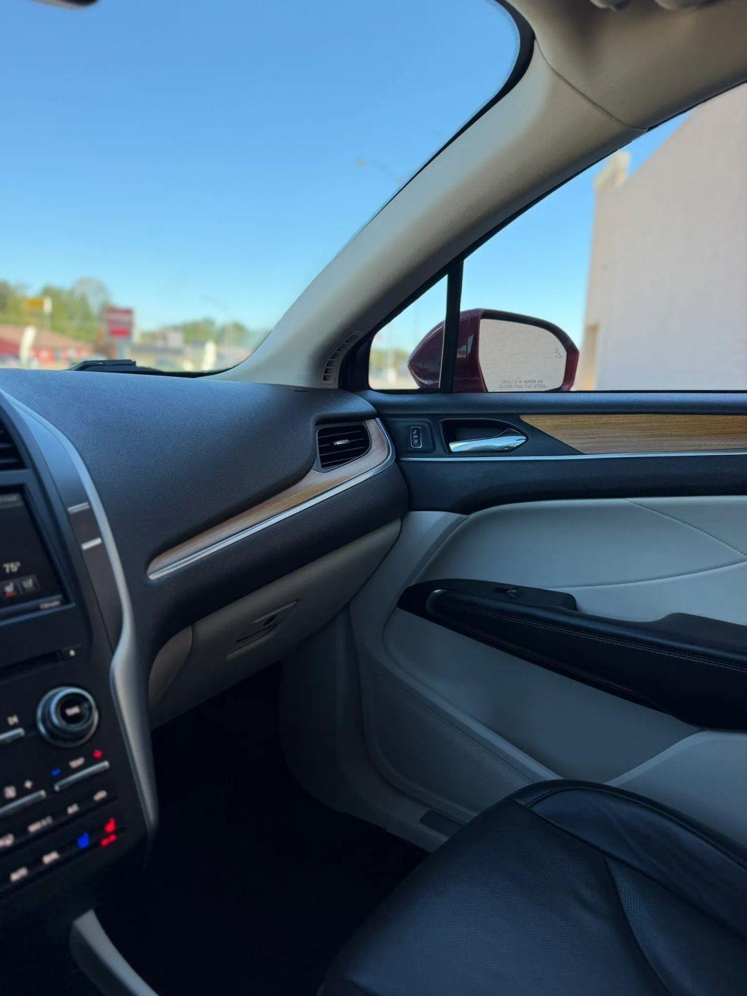 Lincoln MKC FWD 4dr 2015