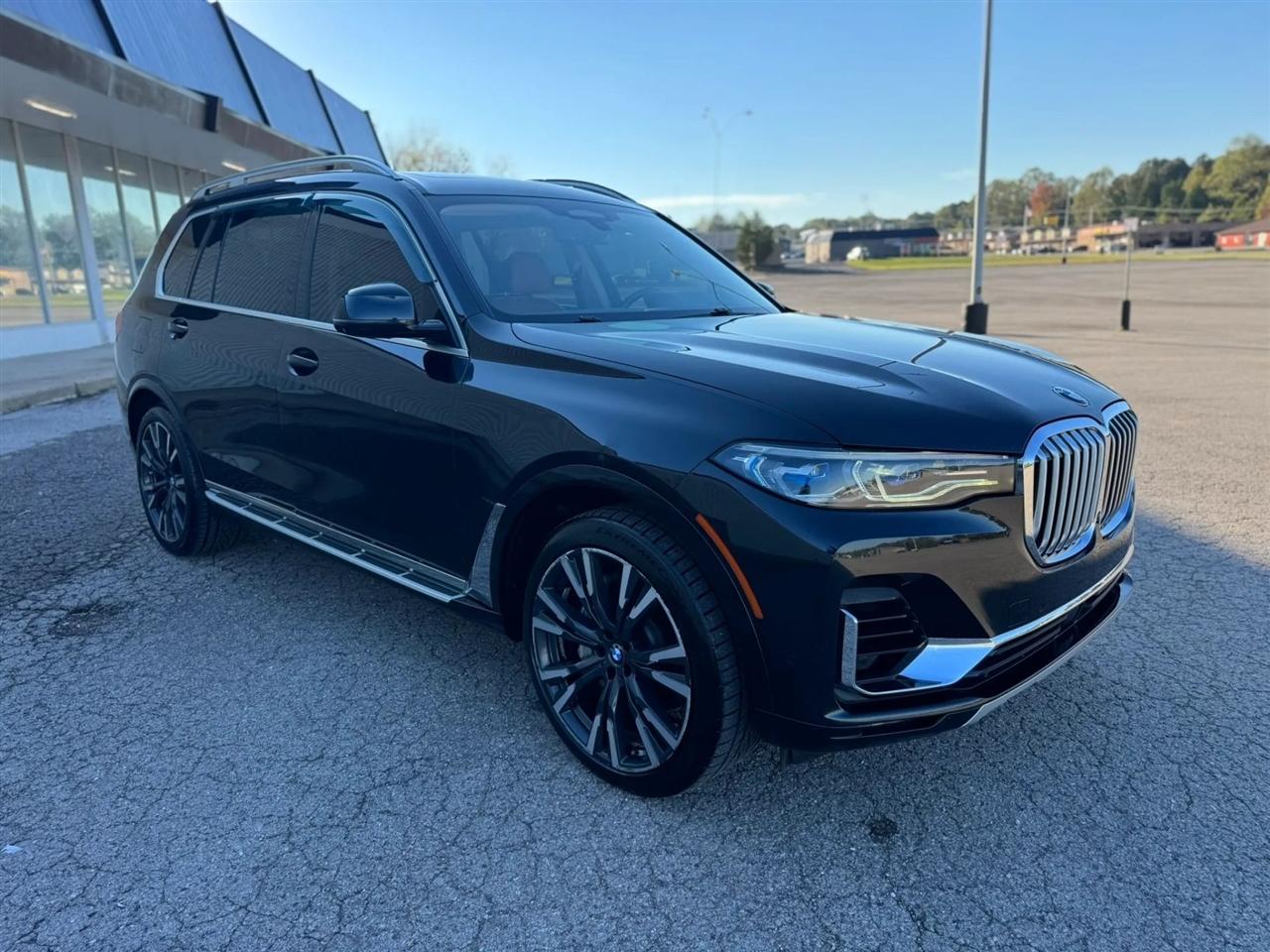 BMW X7 xDrive50i Sports Activity Vehicle 2019